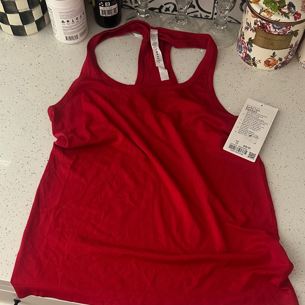 NWT lululemon Swiftly Tech Racerback Tank - RARE Red - Picture 5 of 9